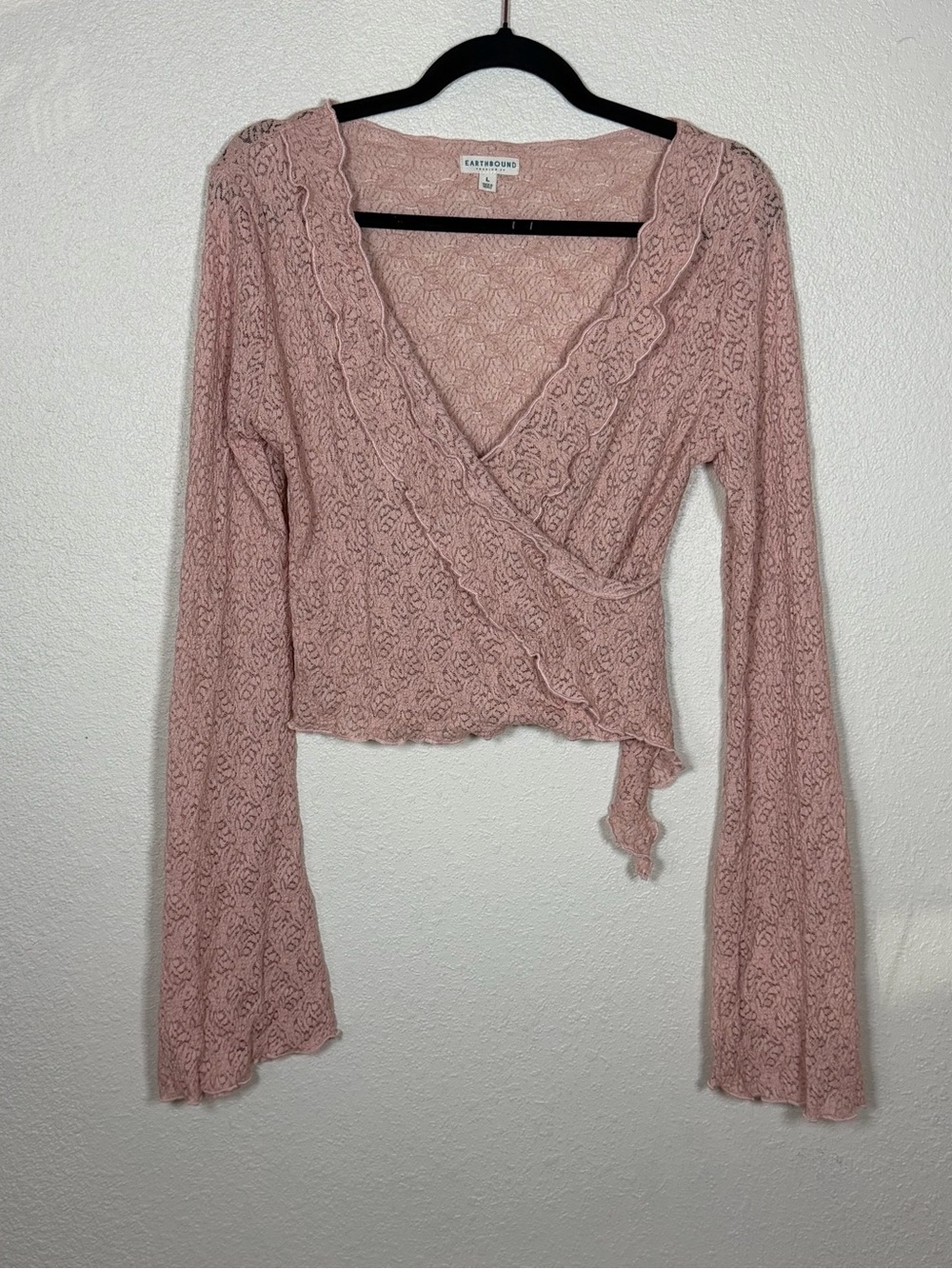 Earthbound Women’s Pink Floral Lace Wrap Blouse V-Neck Bell Sleeve Size L Ballet